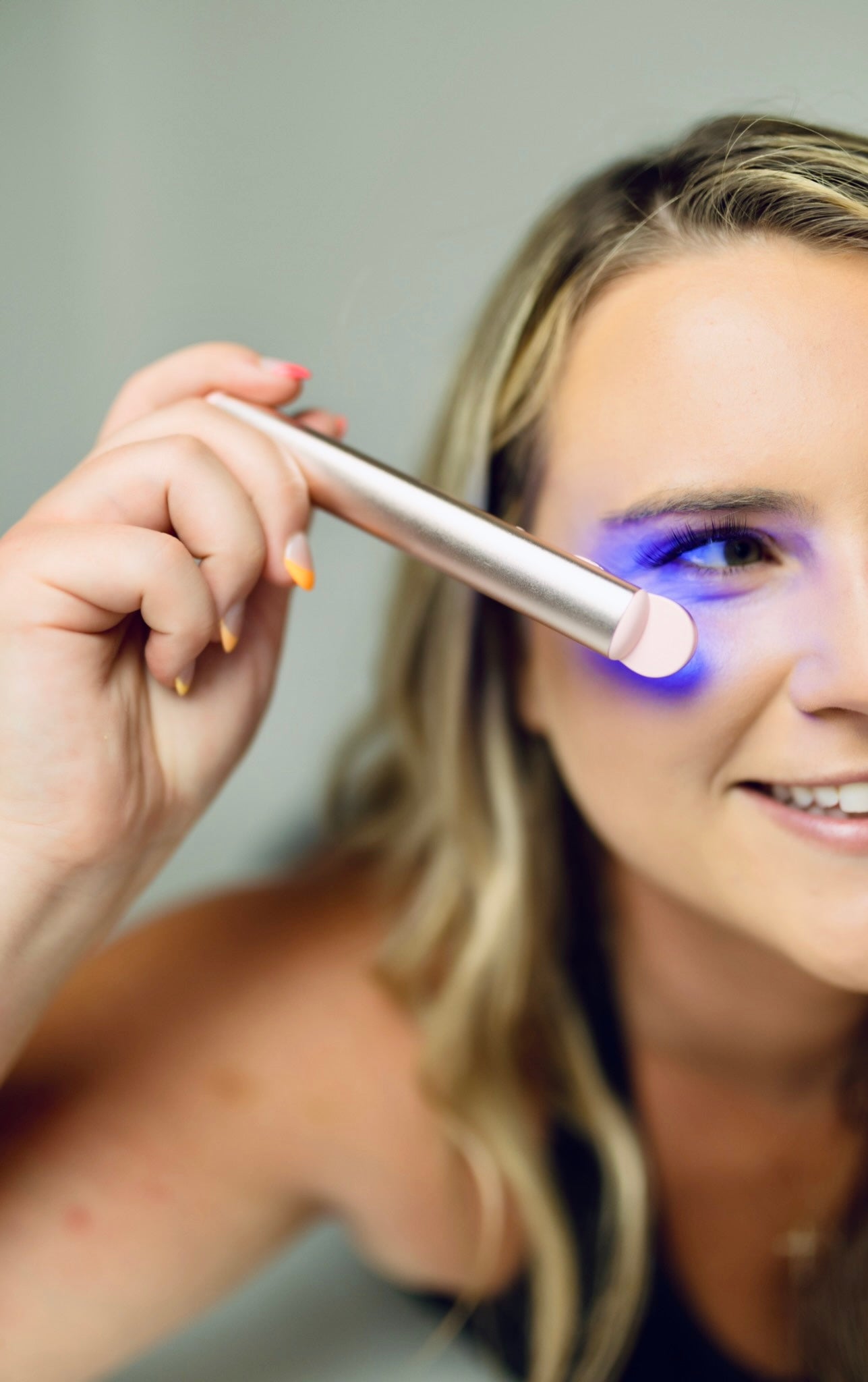 Sunglo | The Everyday Glo Wand